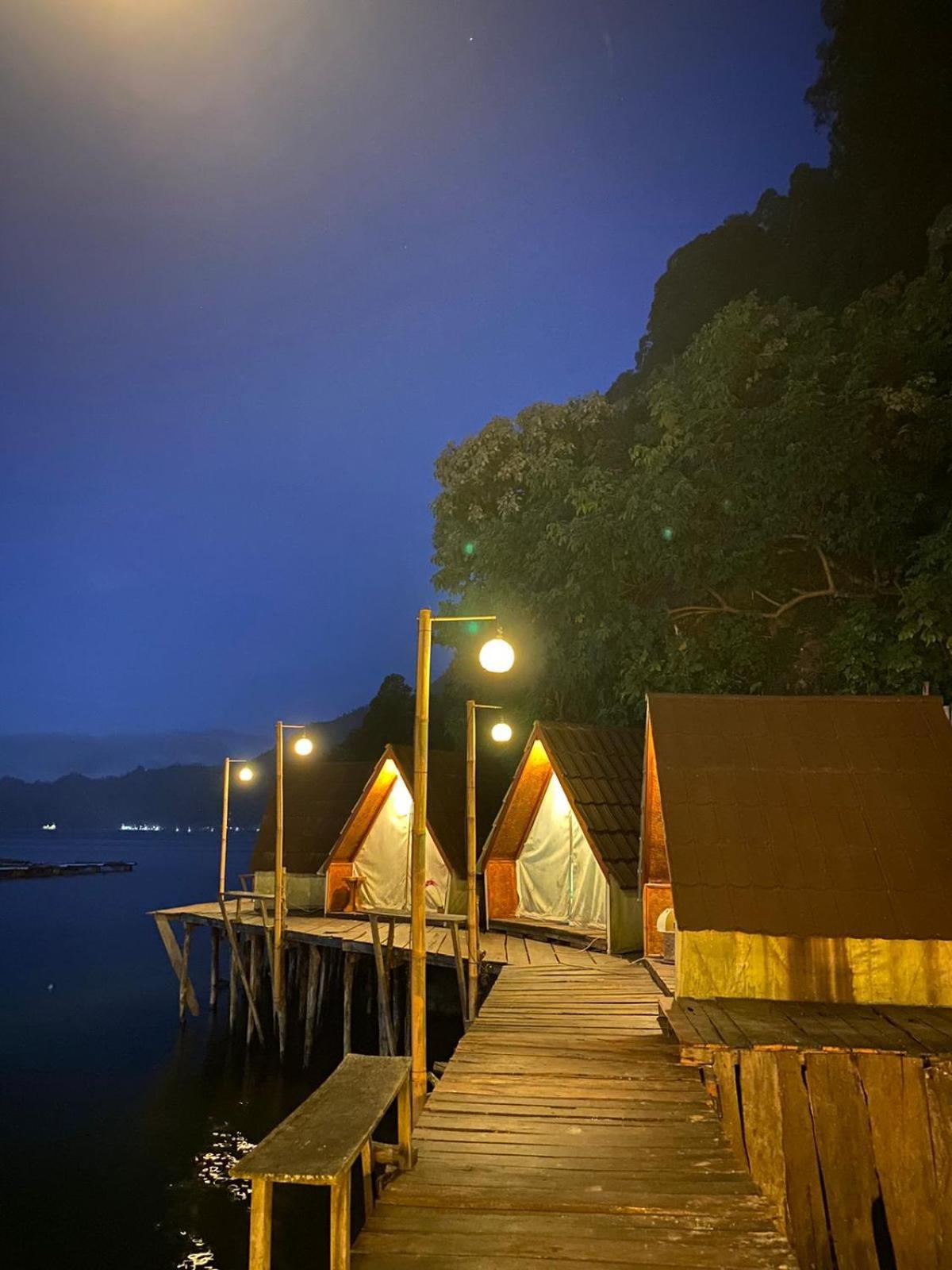 Emayan Glamping 库布盼洛坎 外观 照片